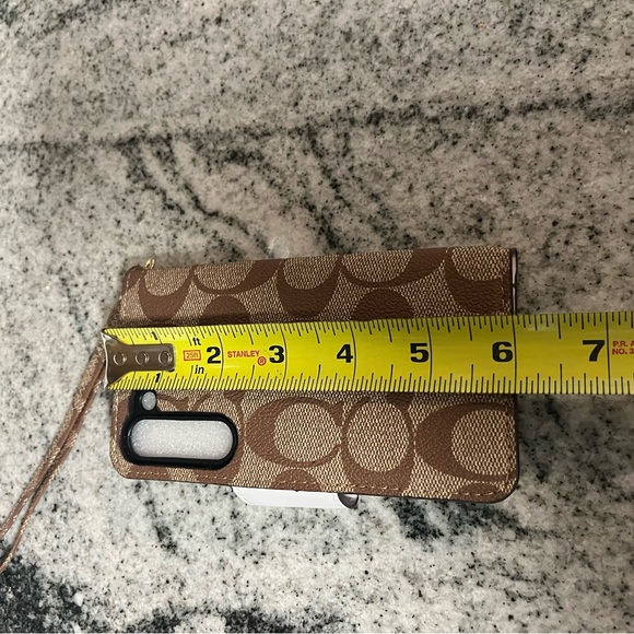 Coach Phone & Wallet Wrislet - Picture 6 of 9